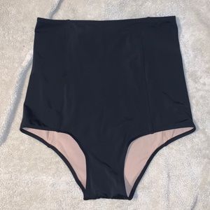 NWT Kortni Jeane Extended High Waist Black Bottoms